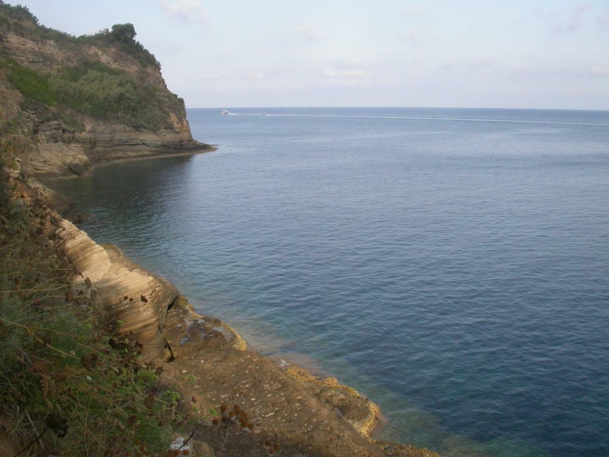 Aparthotel La Rosa Dei Venti Procida Exterior foto